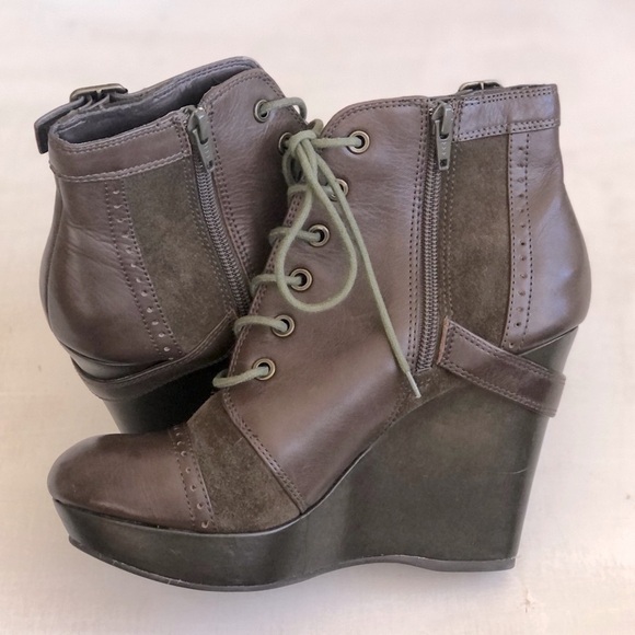 [Gianni Bini] Olive Leather Suede Wingtip Lace Up Buckle Zip Wedge Boots - Picture 5 of 10